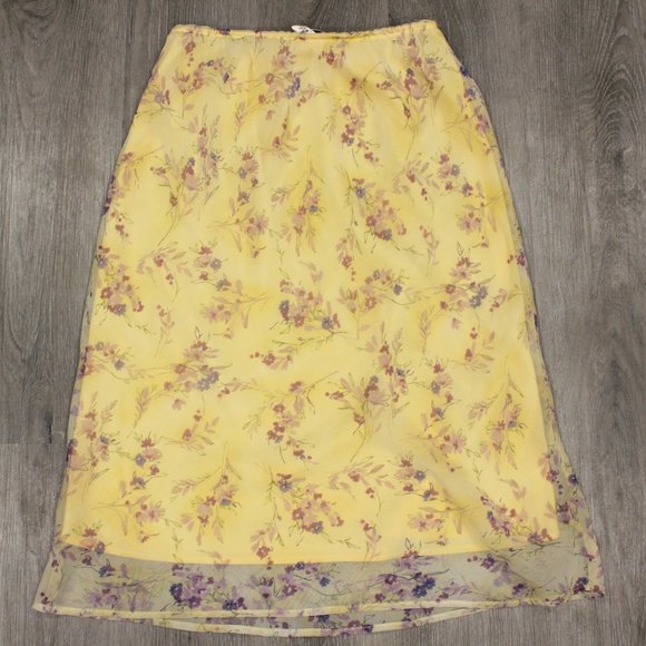 A. Byer Dresses & Skirts - A.Byer Women's Yellow Floral Knee Length Skirt